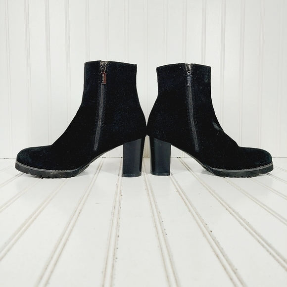 Blondo Rapha Black Suede Waterproof Zip Up Ankle Boots C1004 - Picture 7 of 11